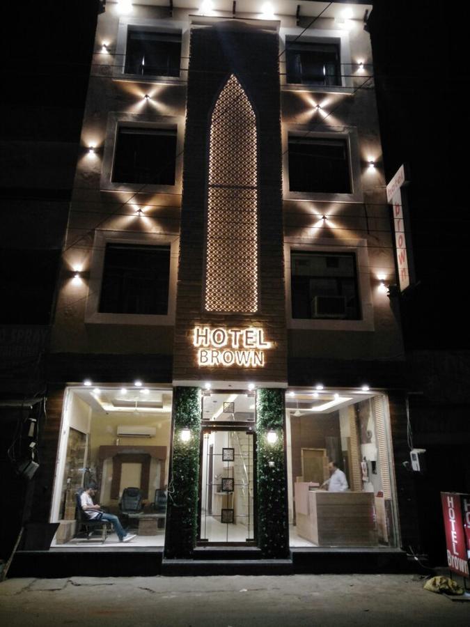 Hotel Brown ルディヤーナー エクステリア 写真