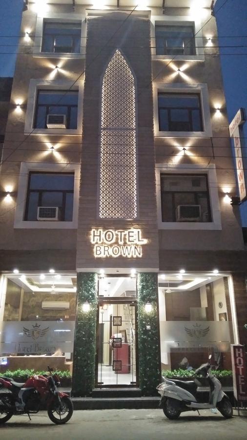 Hotel Brown ルディヤーナー エクステリア 写真
